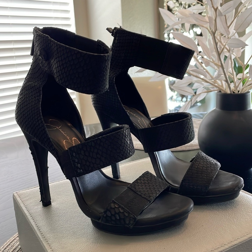 Jessica Simpson heels